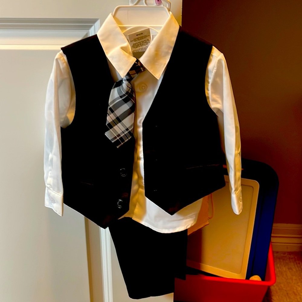 Van Heusen suit